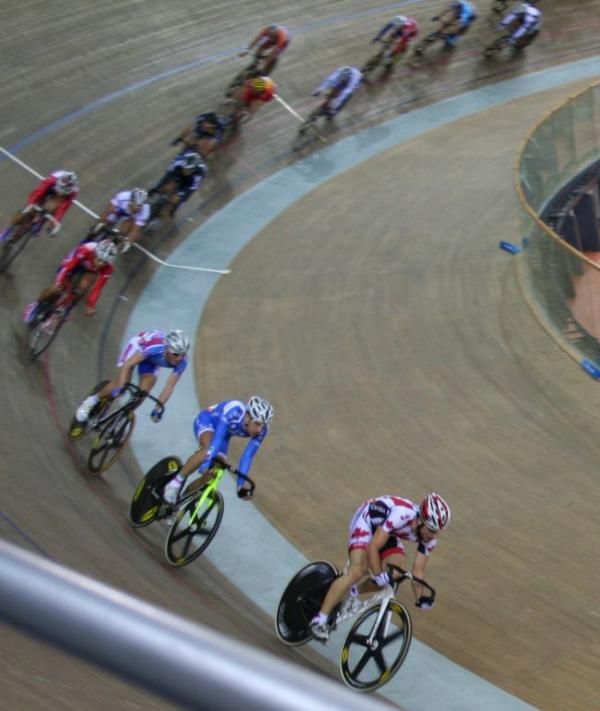 Zachary Bell (Canada) leads the field in the men's scratch race.