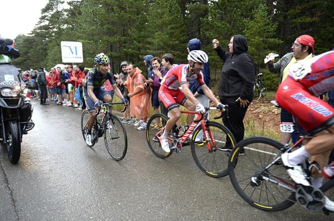 Nairo Quintna (Movistar) moves into the race lead