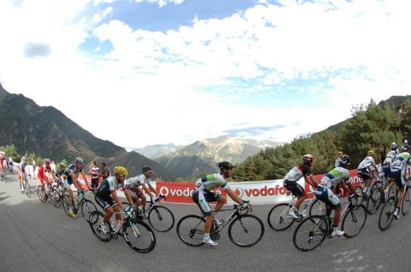 Mitchell Docker (Orica-GreenEdge) sits in the bunch during the stage to Andorra at this year's Vuelta