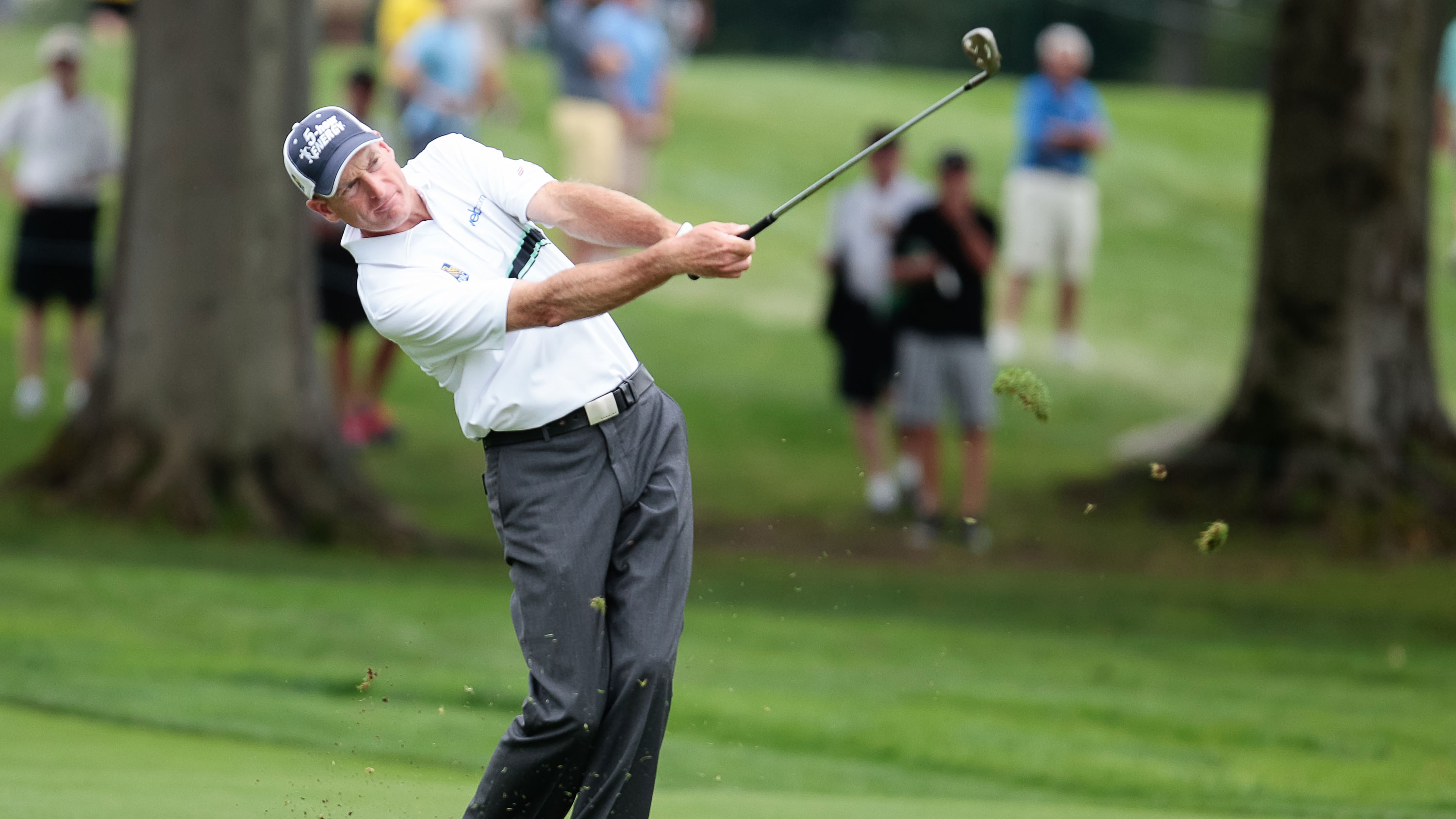 Jim Furyk swinging