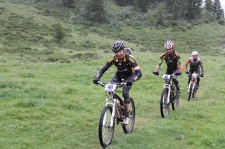 Wicks and Sneddon win penultimate stage, add to overall lead