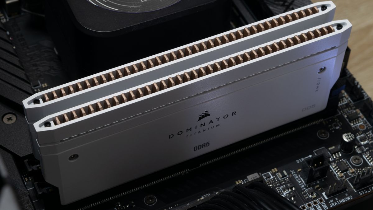 Corsair Dominator Titanium First Edition DDR5-6600 C32