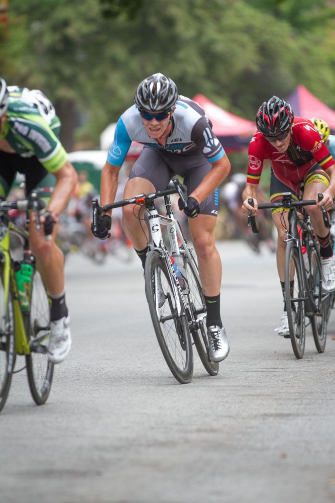 It was a frantic finale race for the men