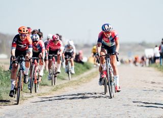 Picture by Zac Williams/SWpix.com - 12/04/2025 - Cycling - 2025 Paris Roubaix Femmes Avec Zwift, France - Chloe Dygert, Canyon Sram Zonda Crypto.