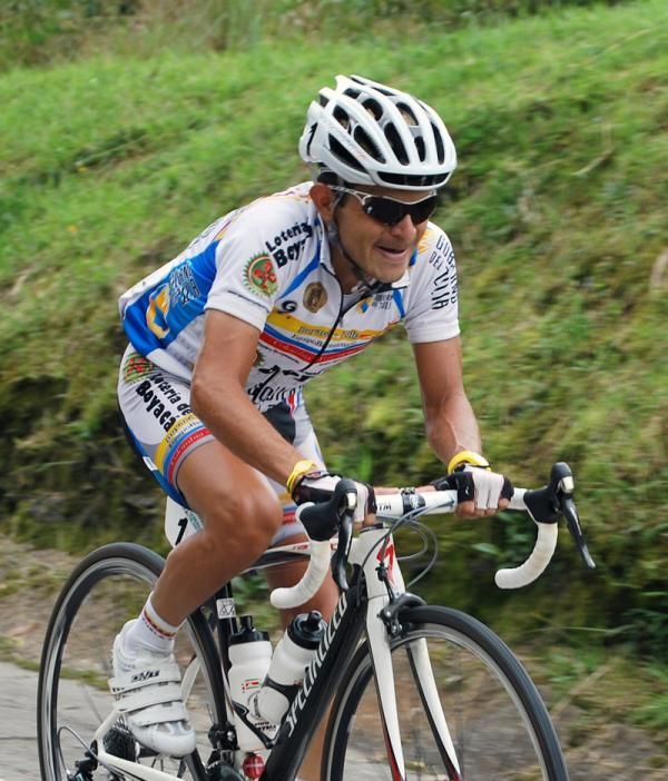 Jose Rujano (Loteria de Boyaca) goes on the attack.