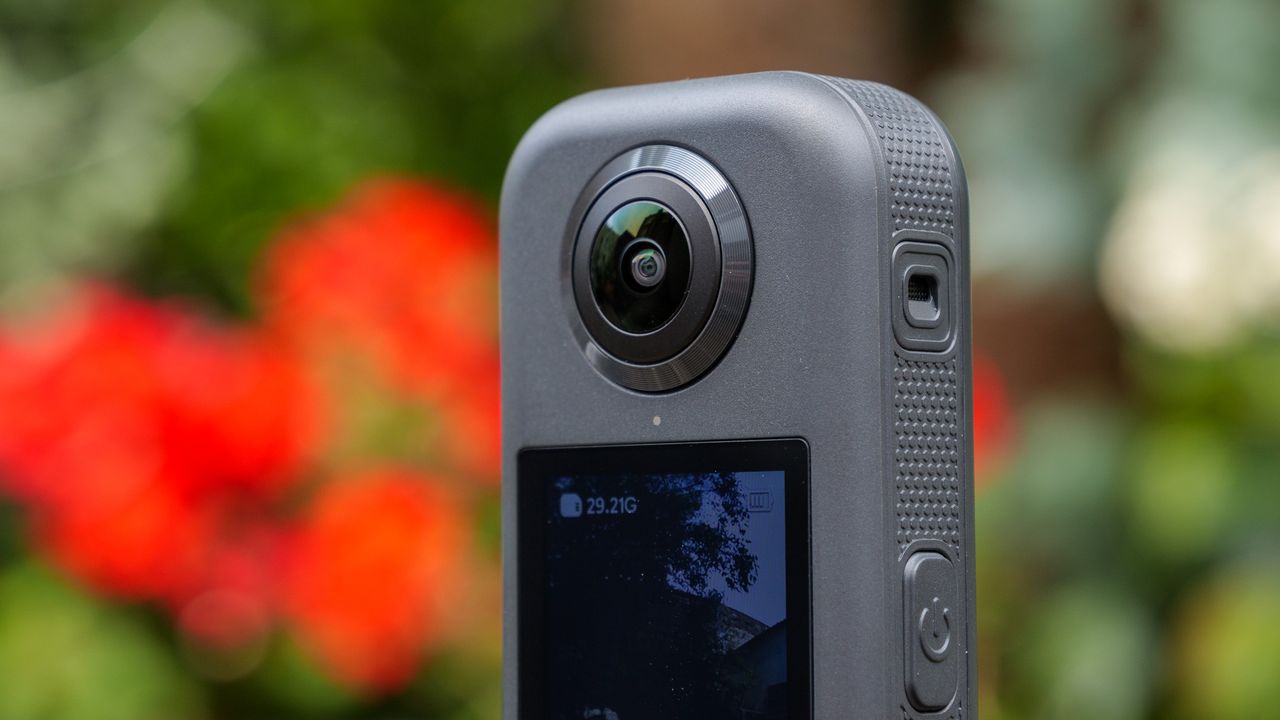 Akaso 360 camera