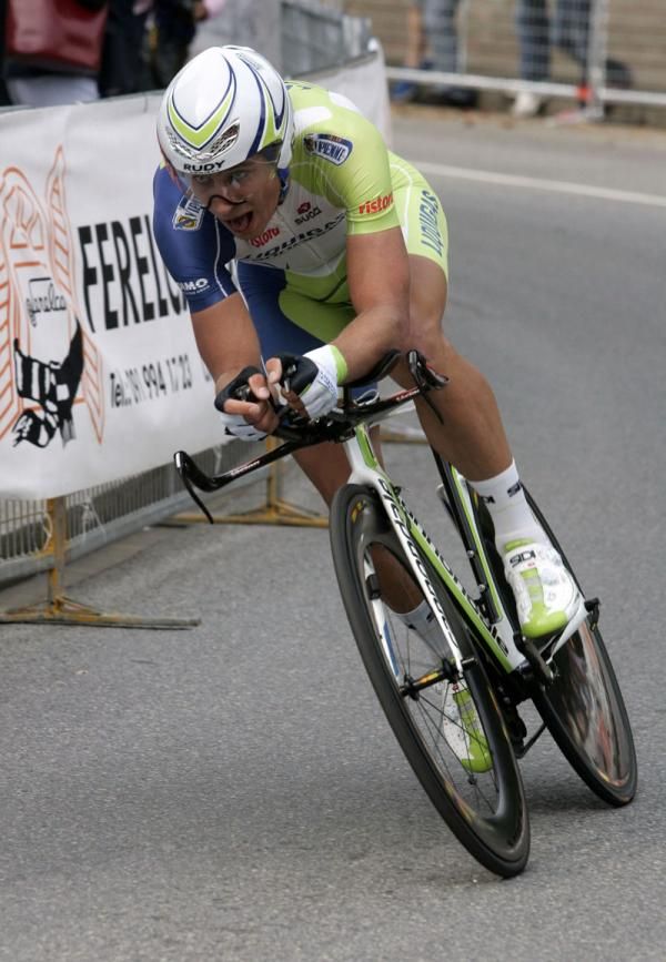 Peter Sagan (Liquigas-Cannondale) races towards the yellow jersey in the Tour de Suisse