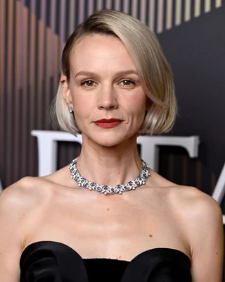 Carey Mulligan wearing a side parting at the BAFTAs 2024