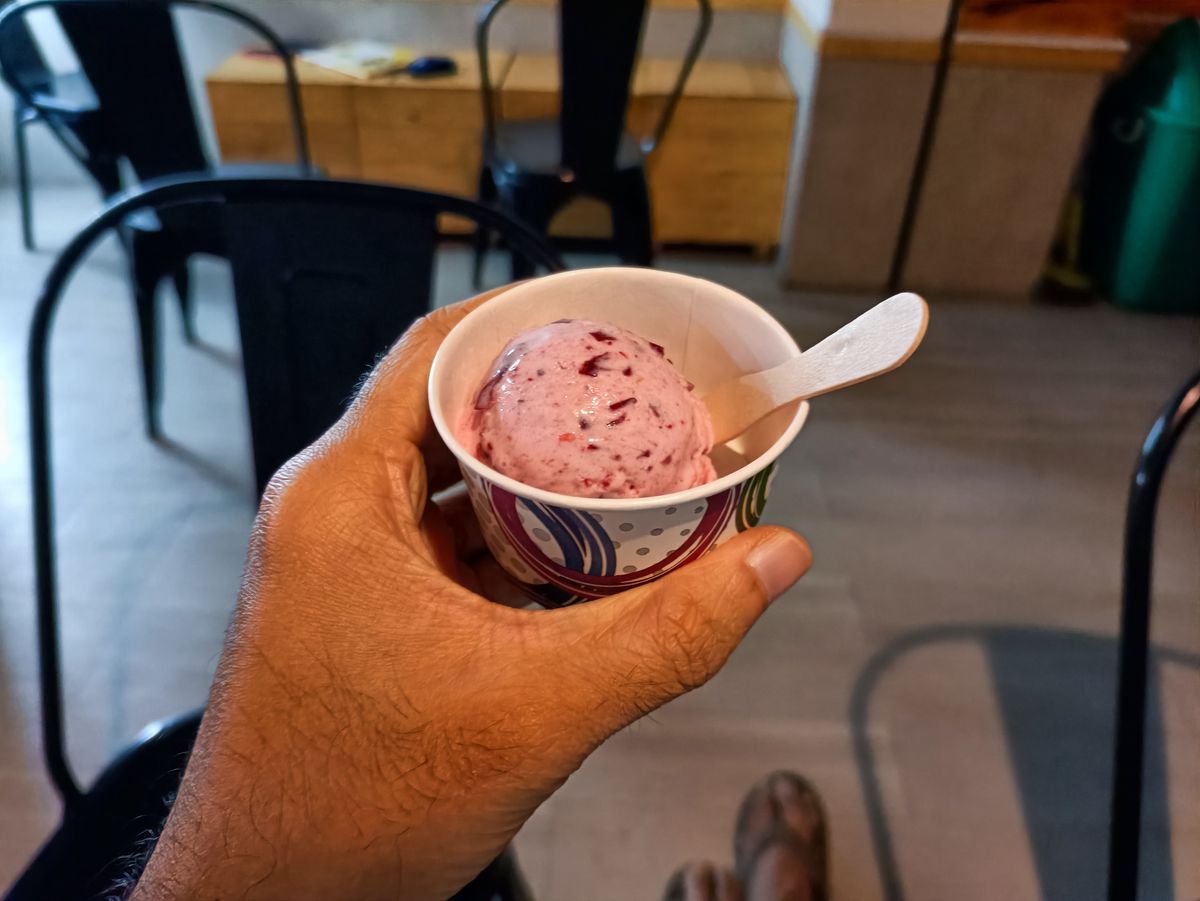 Poco F3 GT camera review