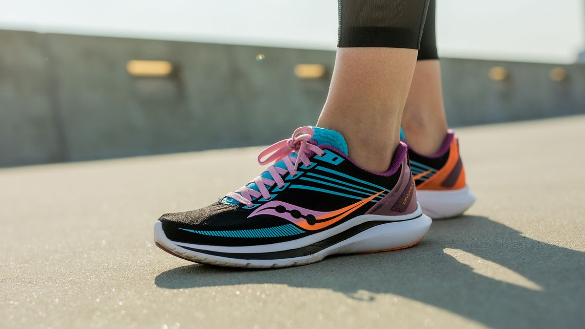 Saucony Kinvara 12 review: A slim, light running shoe with top-spec ...