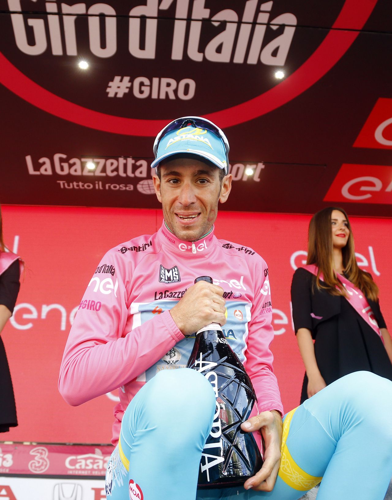 Vincenzo Nibali (Astana) in the maglia rosa
