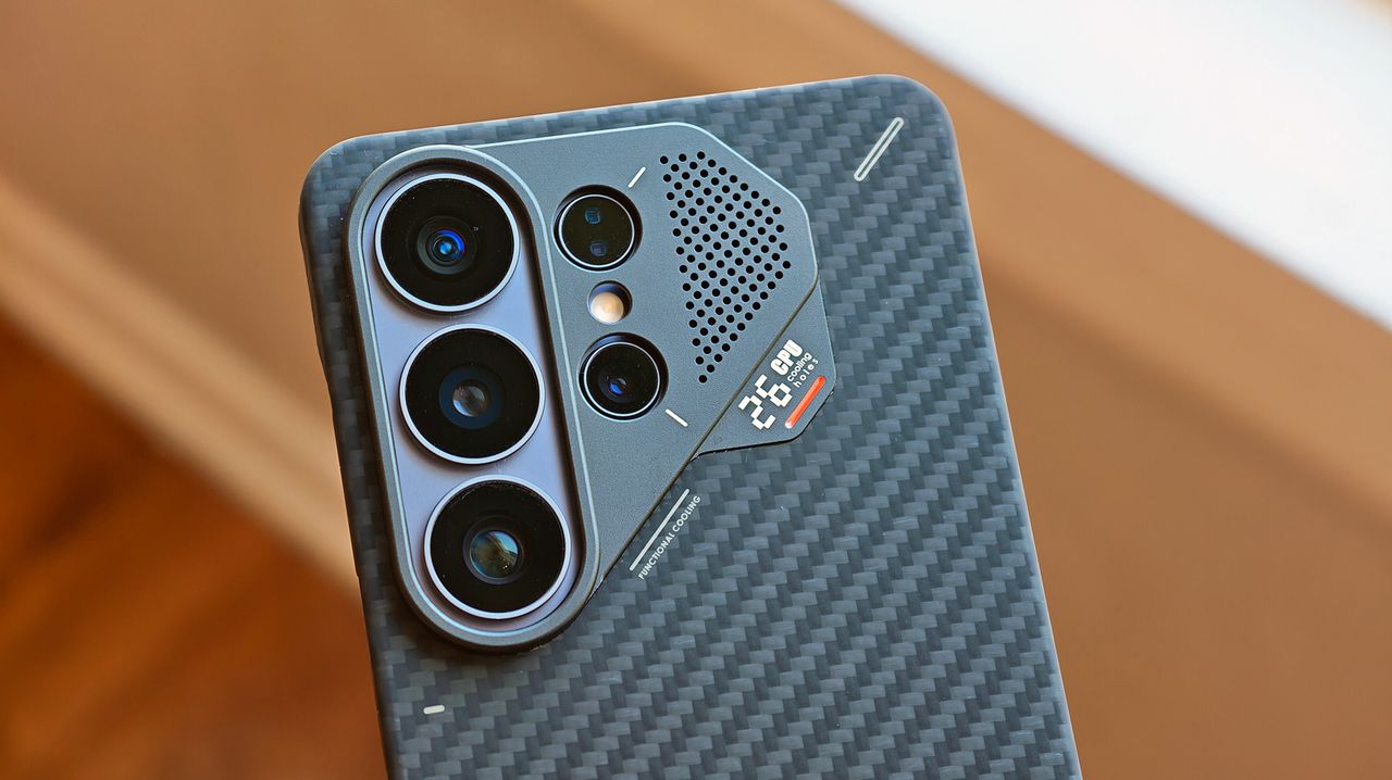 The Aulumu Aramid fiber case for the Samsung Galaxy S26 Ultra
