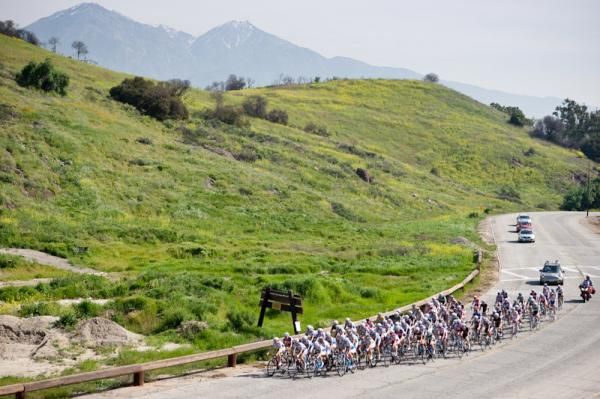 The women get started with a roll through the scenic San Dimas countryside.