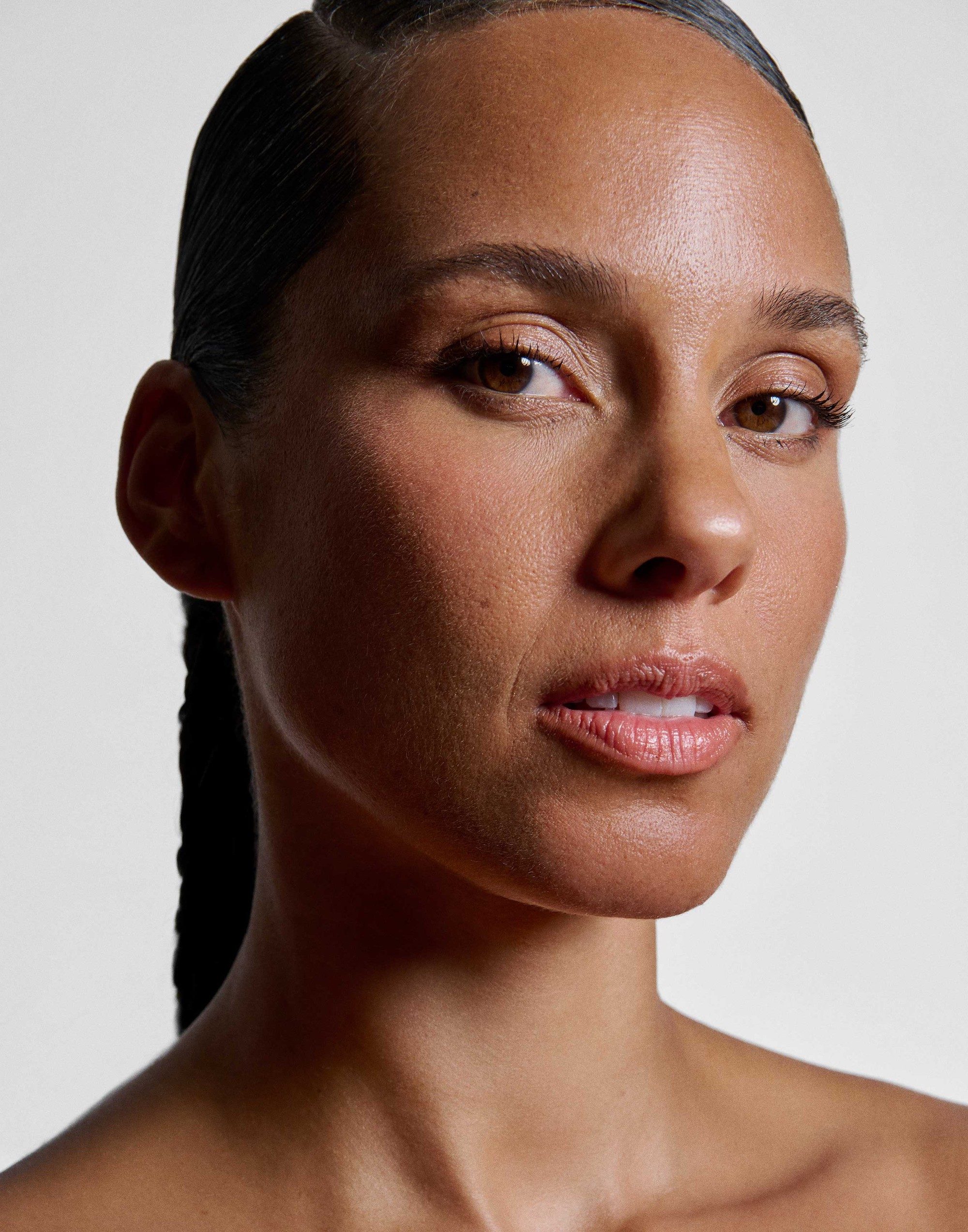 Get Alicia Keys makeup look in 6 easy steps Marie Claire UK