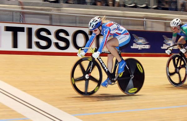Evgeniya Romanyuta (Russian Federation) in the women's scratch race final.