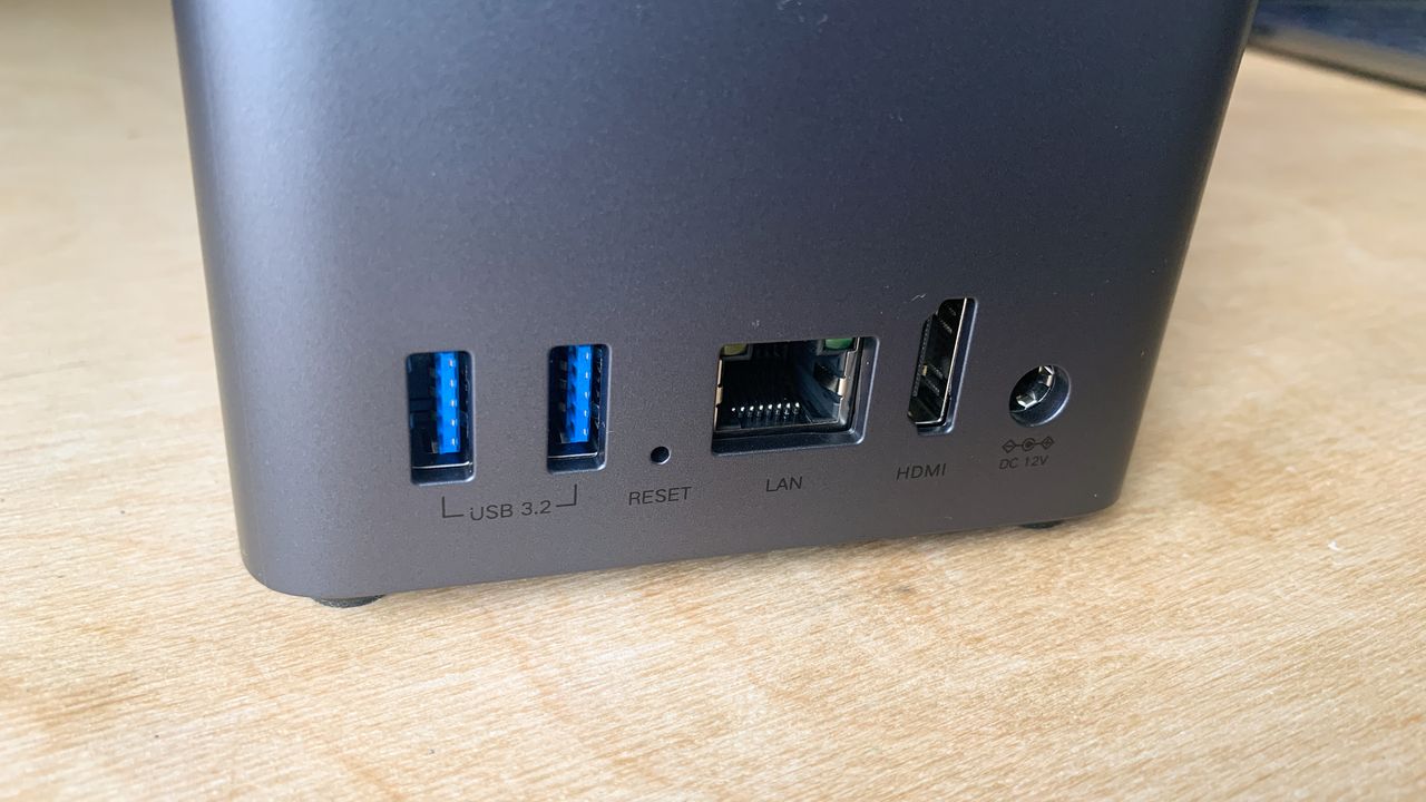 Ugreen NAS DH2300