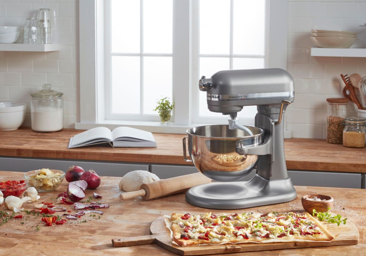 Snag This Beloved KitchenAid Mixer For Under 200 Ahead Of Black Friday   BwEYvgLdGpBv8bS5GNC22d 1200 80 