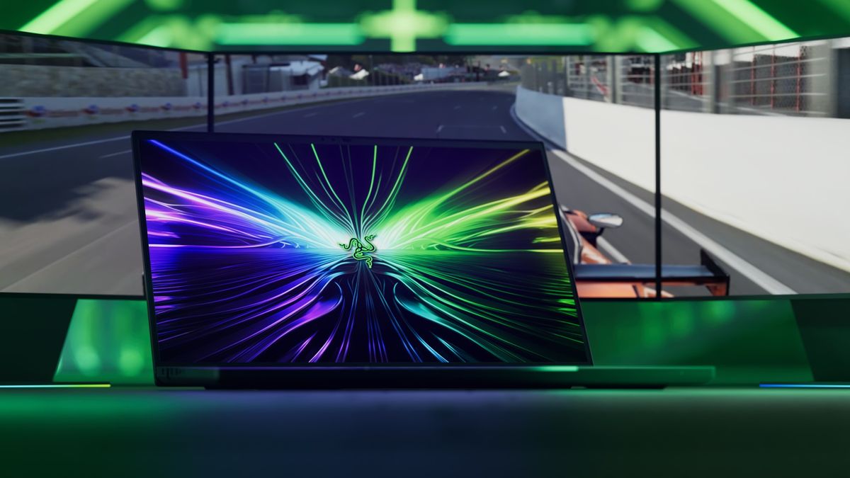 Image of the Razer Blade 18 (2024).