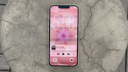 Apple iPhone 17e Review