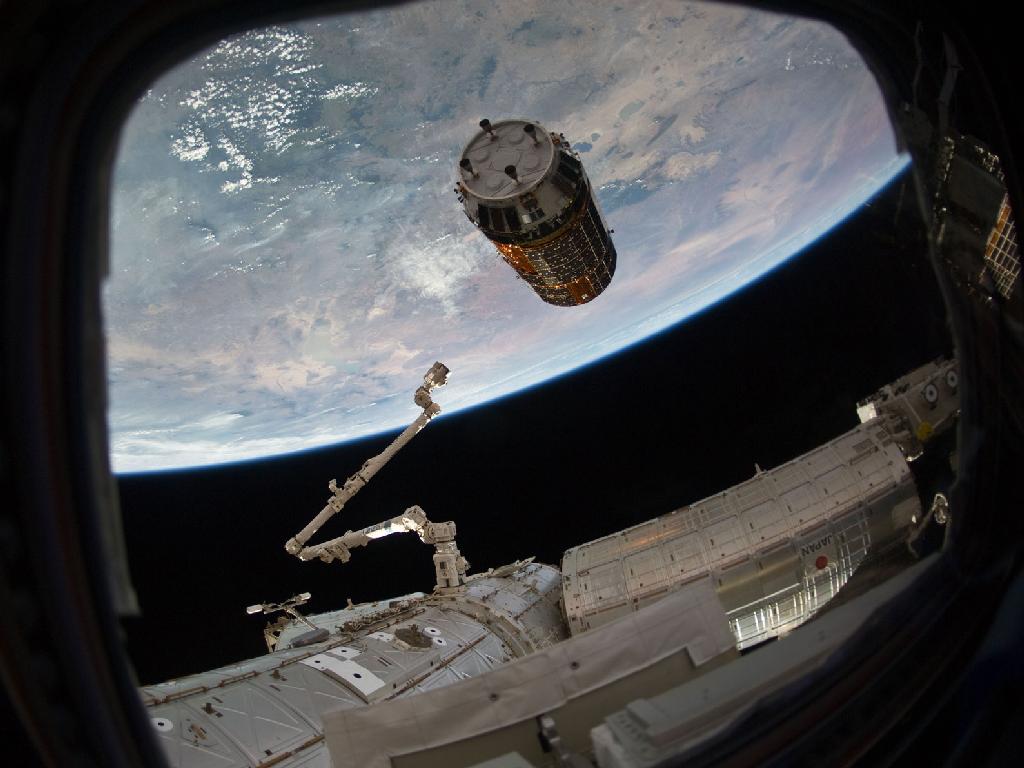 Japan&#039;s HTV-2 robotic cargo ship is seen just before astronauts grapple it on Jan. 27, 2011. 