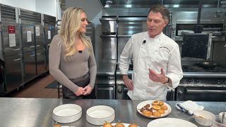 Inside Edition special correspondent Maggie Sajak interviews Chef Bobby Flay about Super Bowl food.