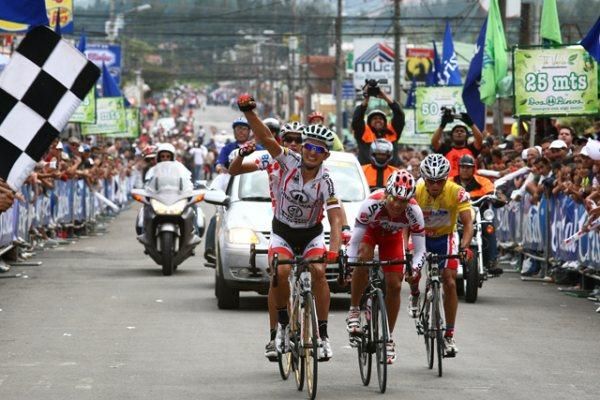 The stage win goes to Julian Rodas (Greatwall-Indeportes Antioquia).