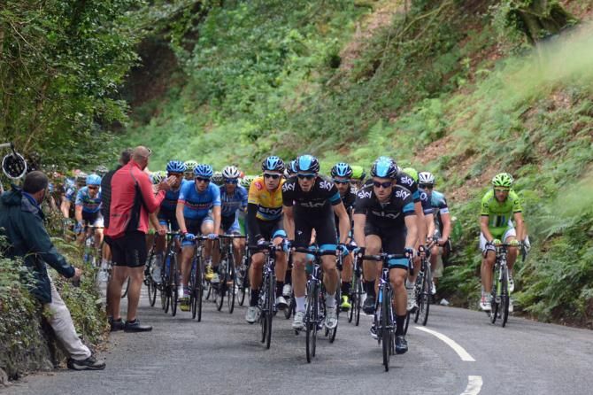 Sky lead Wiggins in the chase of the breakaway
