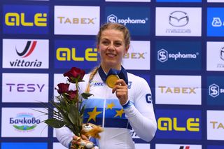 Day 3 - UEC European Track Championships: Neah Evans wins women's individual pursuit gold for Great Britain