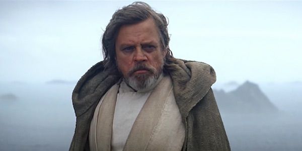 Wait, Is Luke Skywalker Wearing A Kyber Crystal In Star Wars: The Last ...