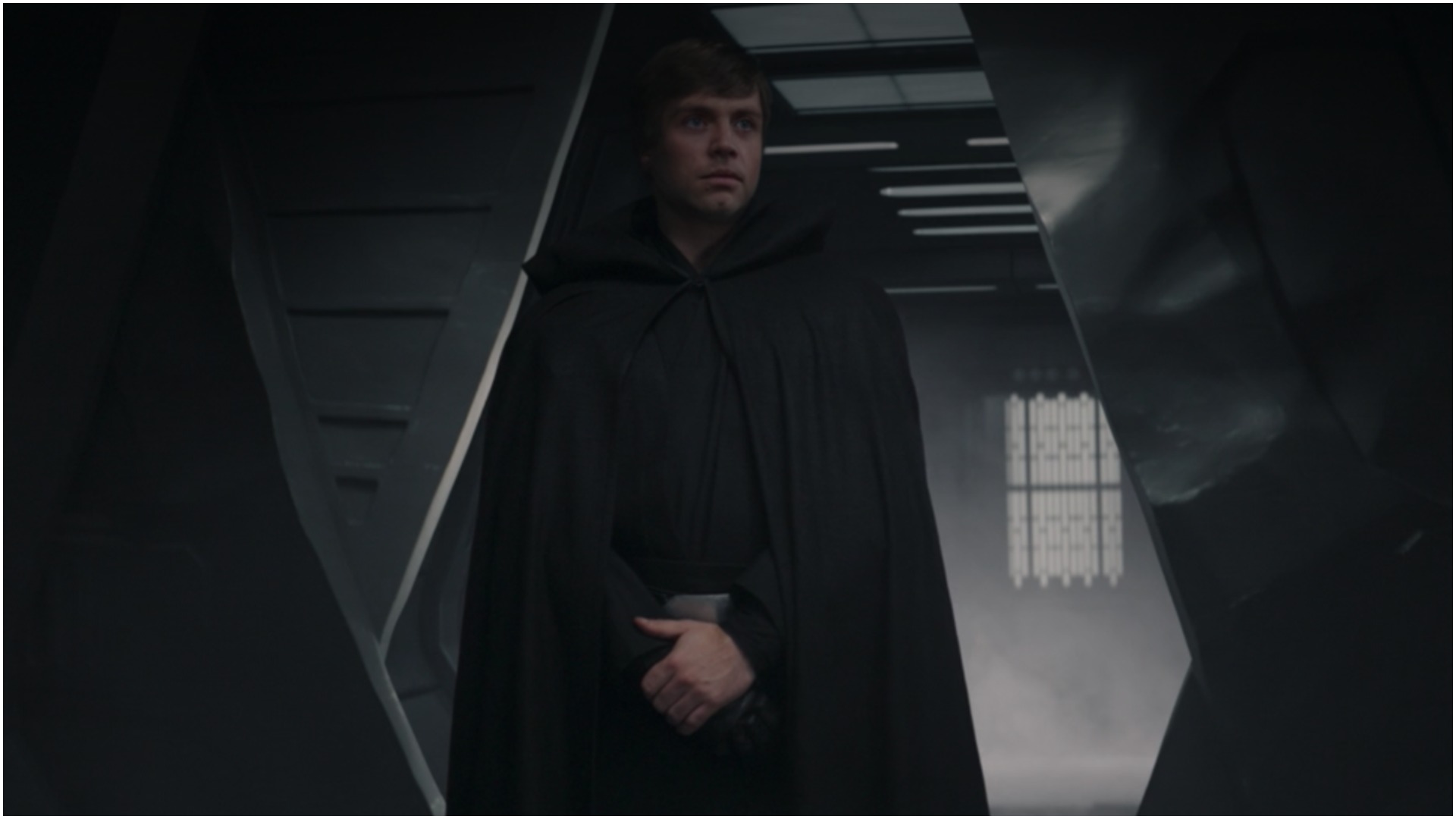 Mark Hamill teases what to expect from Luke Skywalker in Star Wars