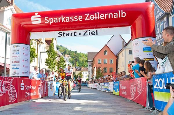 Alban Lakata (Topeak Ergon) wins the stage