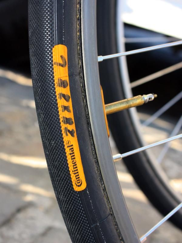 Now that's pro: Continental makes these tubulars just for the teams and doesn't even bother to create a real label for them.