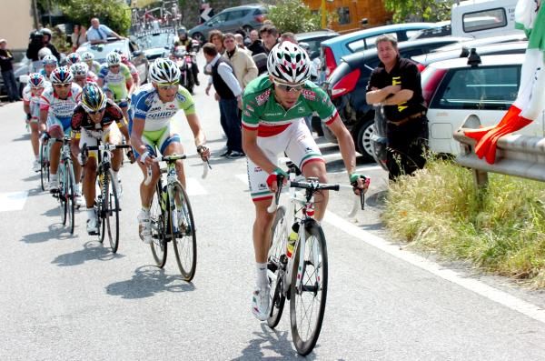 Giovanni Visconti (Farnese Vini - Neri Sottoli) goes on the attack before the final sprint