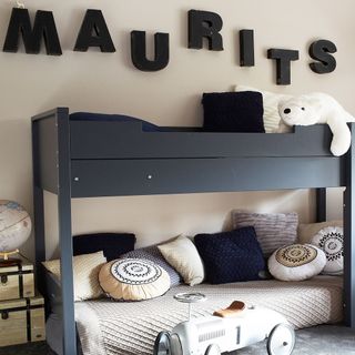 kids bed room with twin bunk bed