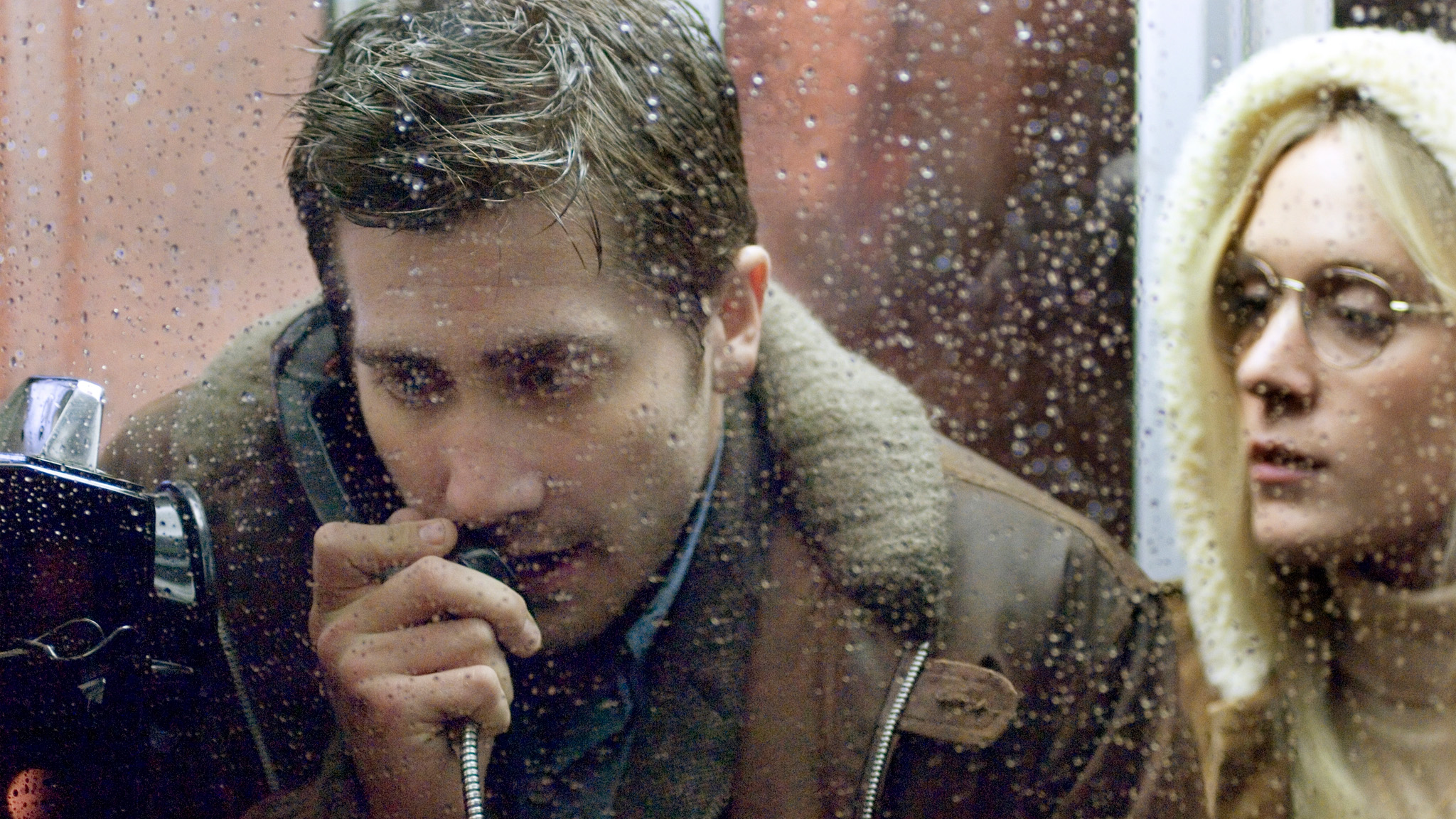 Jake Gyllenhaal and Chloë Sevigny in Zodiac.