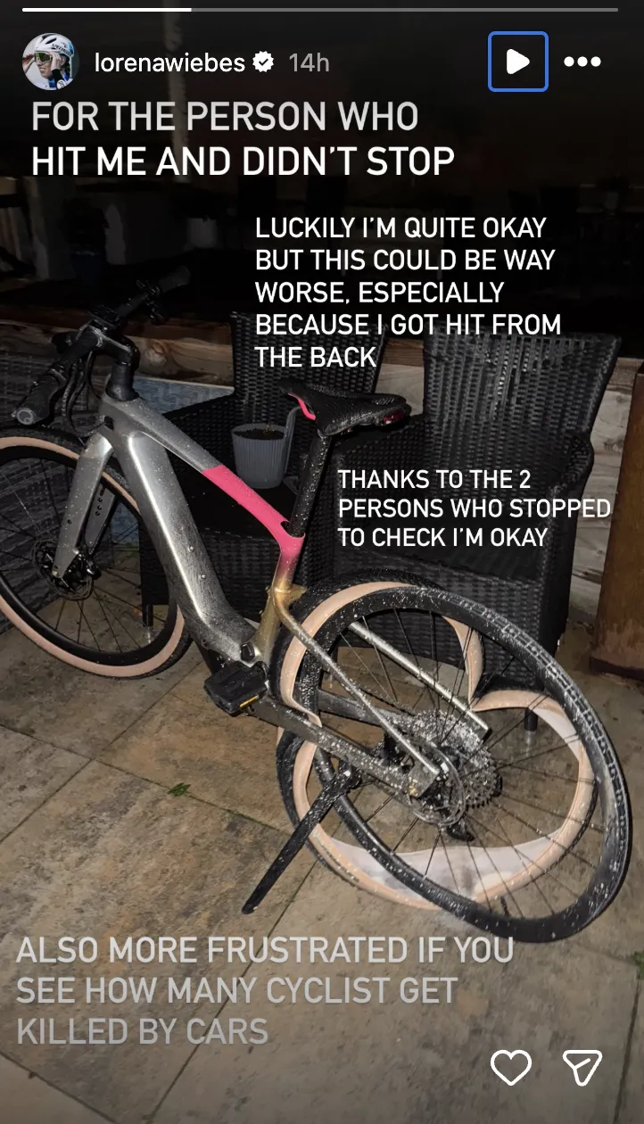 Lorena Wiebes&#039; Instagram post showing her damaged bike