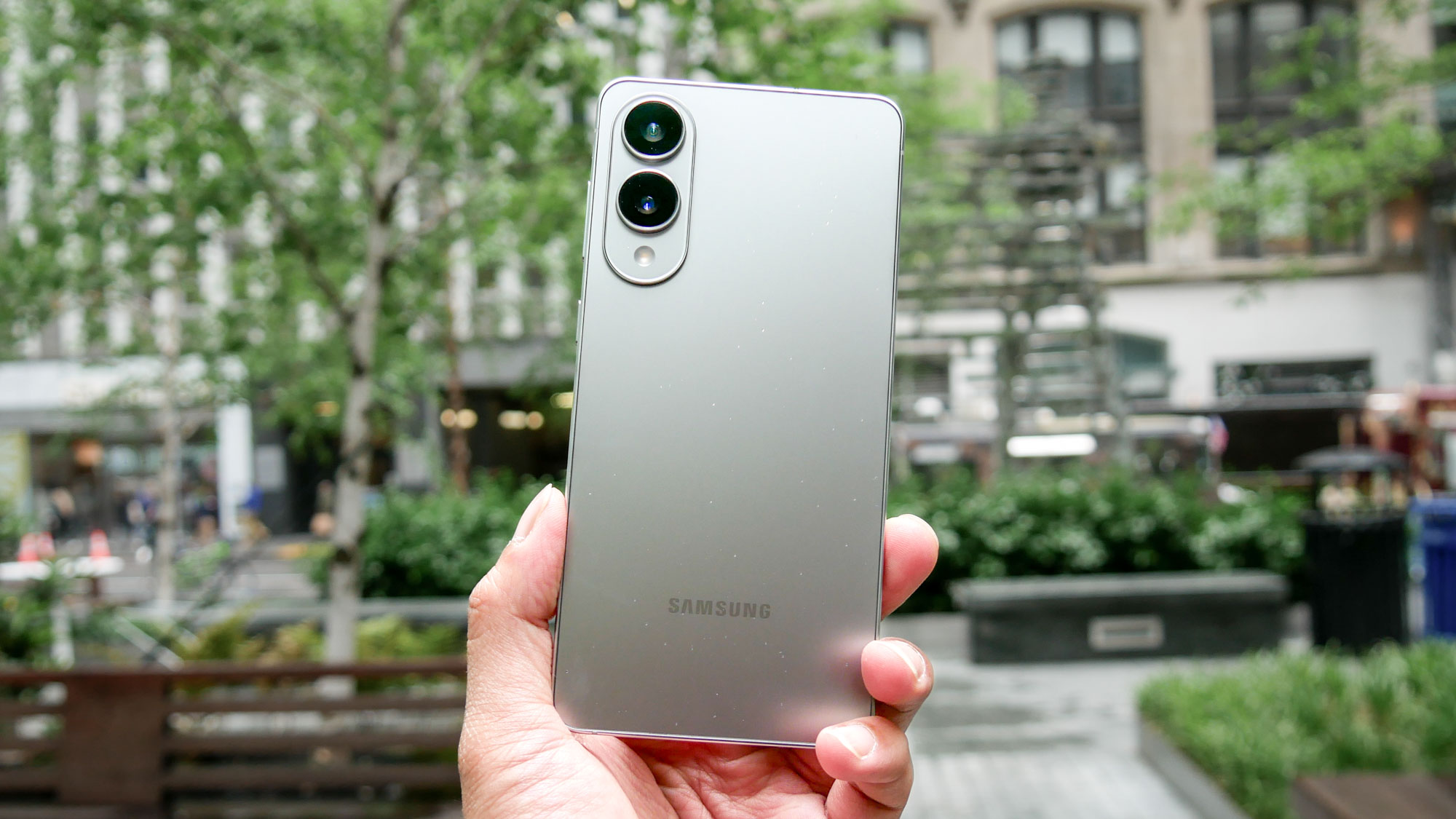 Samsung Galaxy S25 Edge review.