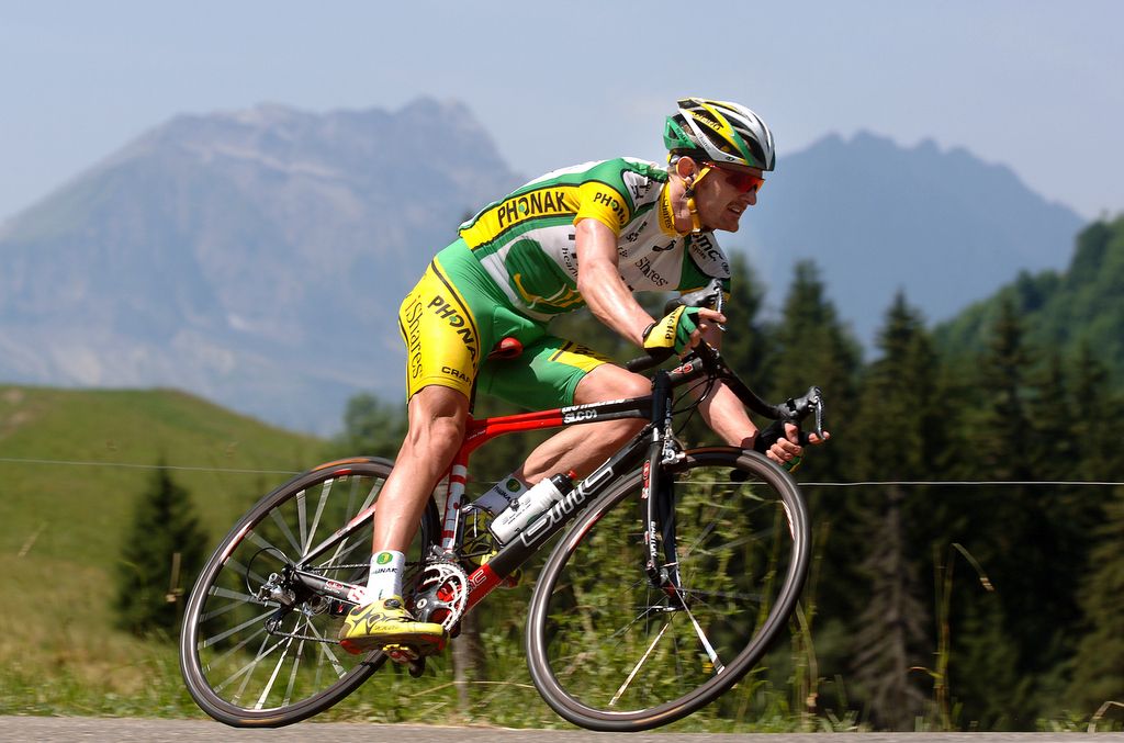 Floyd Landis during stage 17 of the 2006 Tour de France from Saint-Jean-de-Maurienne to Morzine