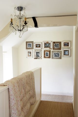 picture_frames_carpets_matresses_chandliers