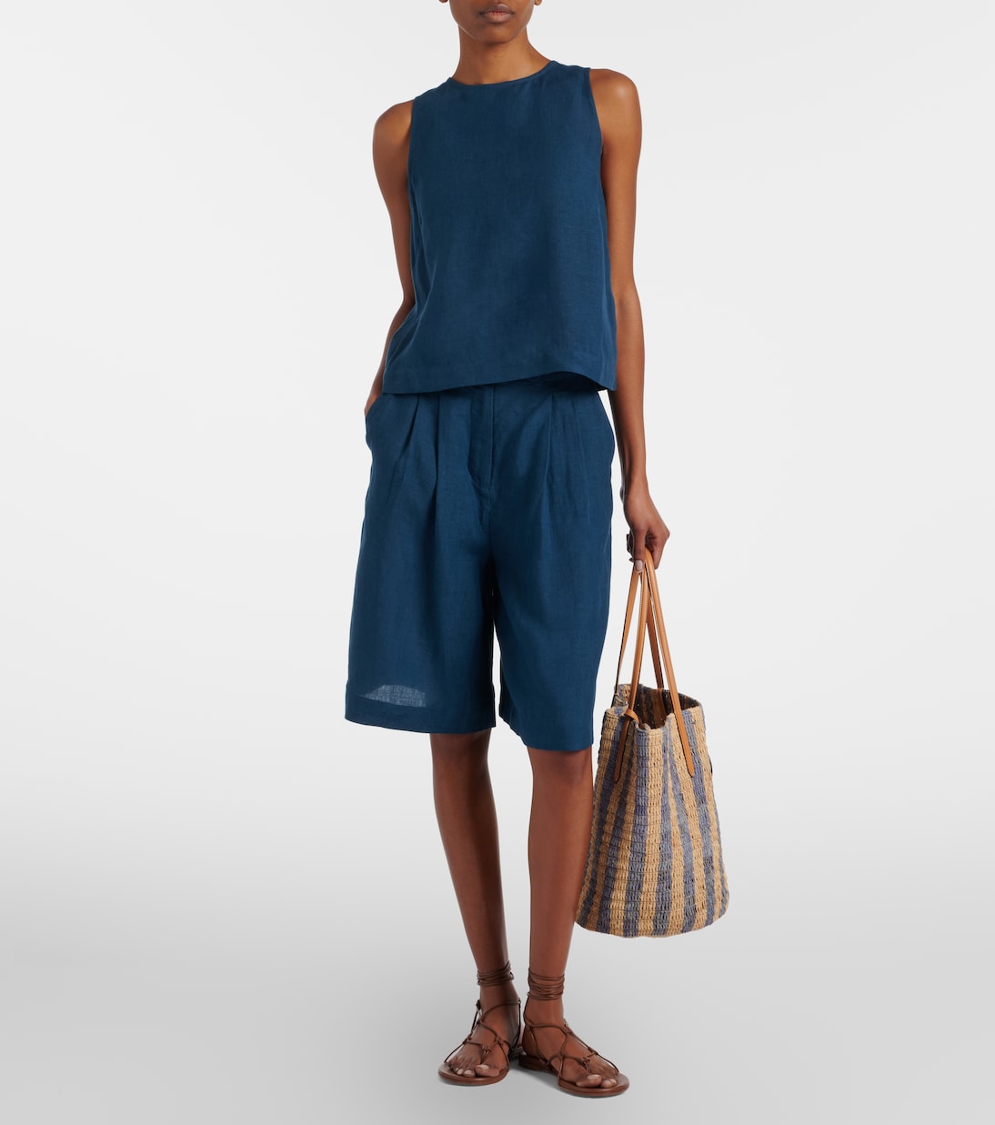 Plaisant Linen Bermuda Shorts in Blue - Eres