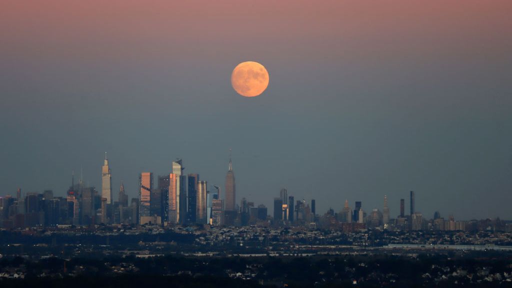 Harvest Moon rising over Manhattan.