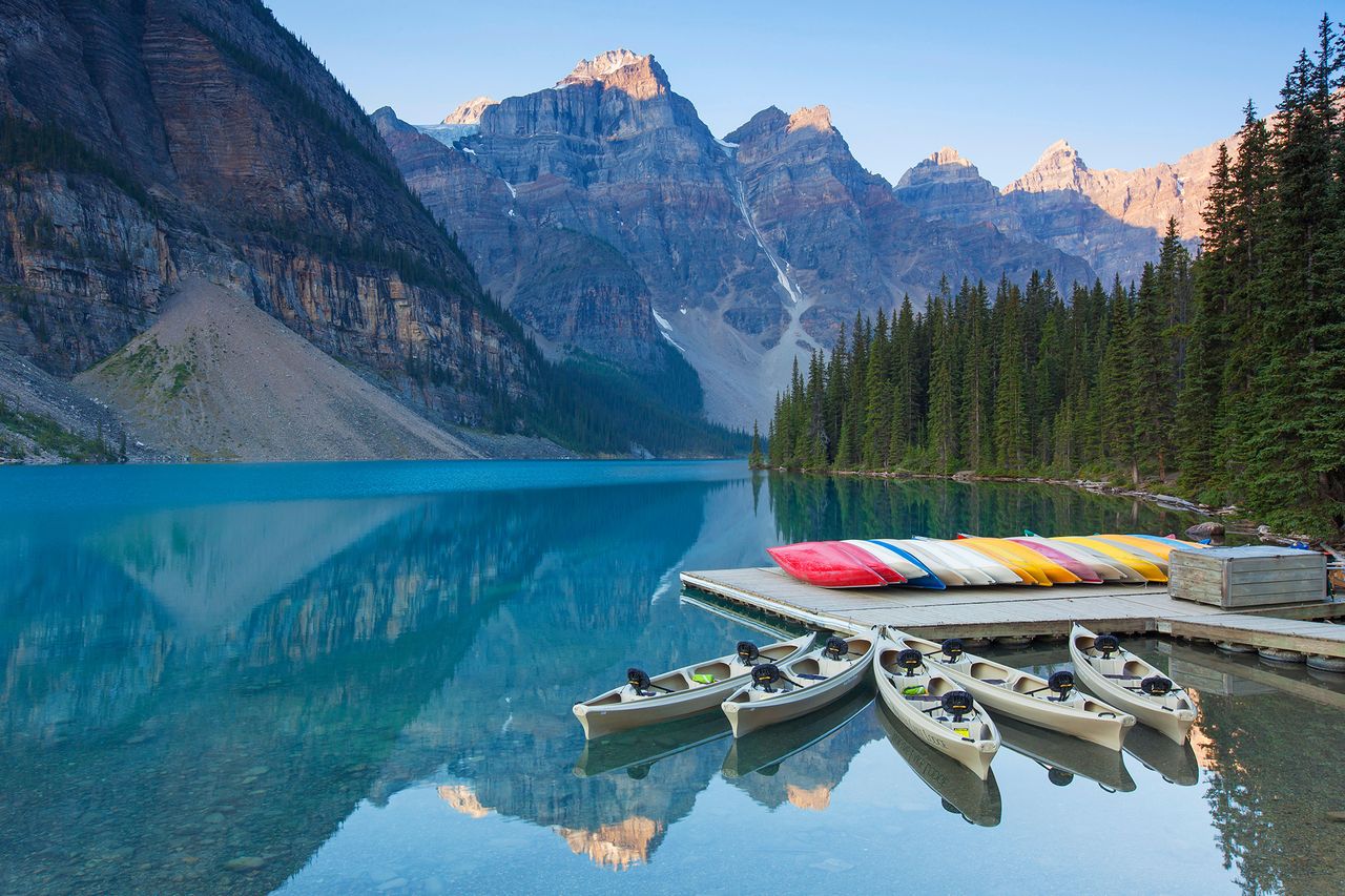 Canada&#039;s glassy lake near Banff