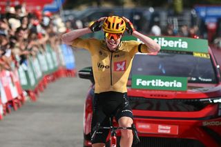 As it happened: win goes to the breakaway and more gaps among the GC riders on stage 7 of the Vuelta a España