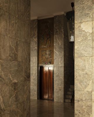 lift lobby at Hotel Mediterraneo in rome