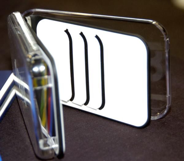 The Dosh wallet features six card slots and a money clip for your notes.