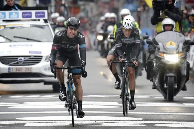Edvald Boasson Hagen (Team Sky) outsprints Niki Terpstra (Team Omega Pharma - Quickstep) for third