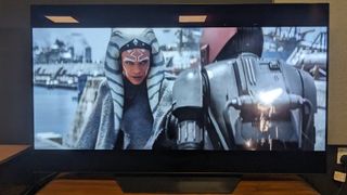LG B3 TV avec Star Wars Ahsoka à l'écran