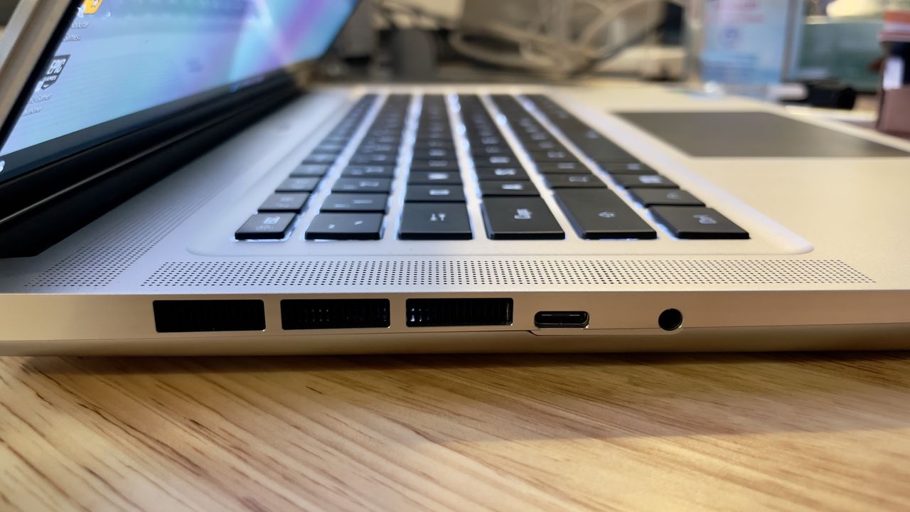 Gigabyte Aero 16