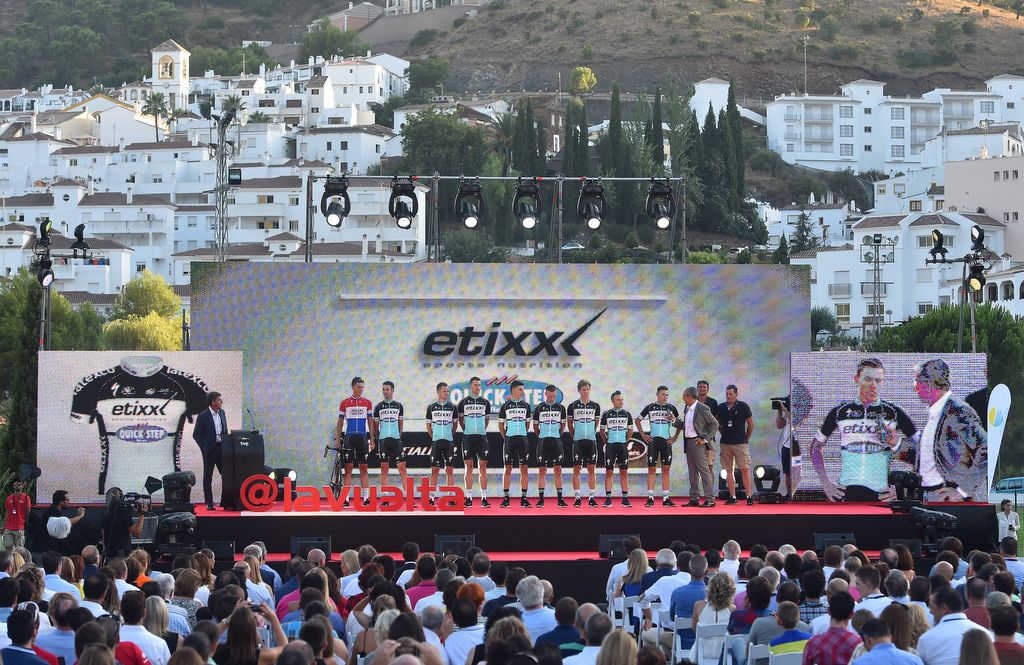Etixx-Quick Step presented on stage