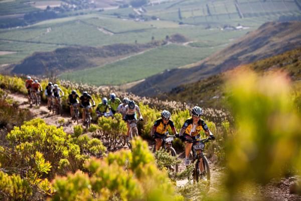 Jane Nussli of MTN Qhubeka leads a group over the Groenlandberg Mountains